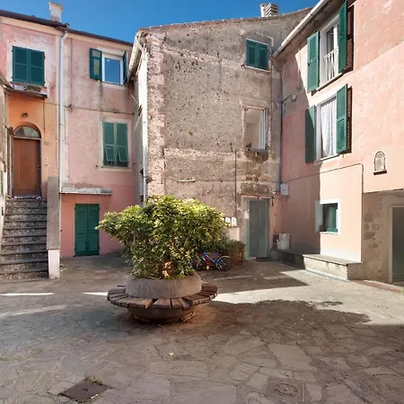 Serra Trilocale Daire Bonassola