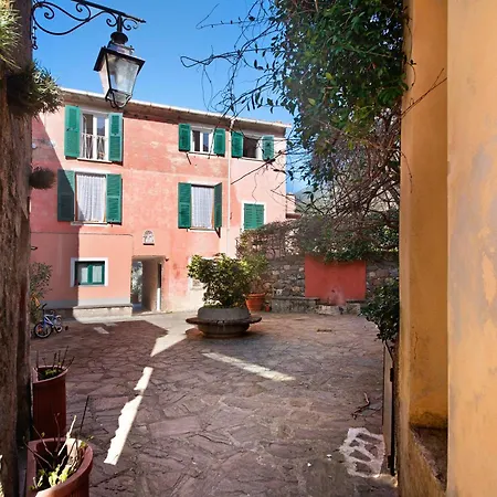 Serra Trilocale Daire Bonassola